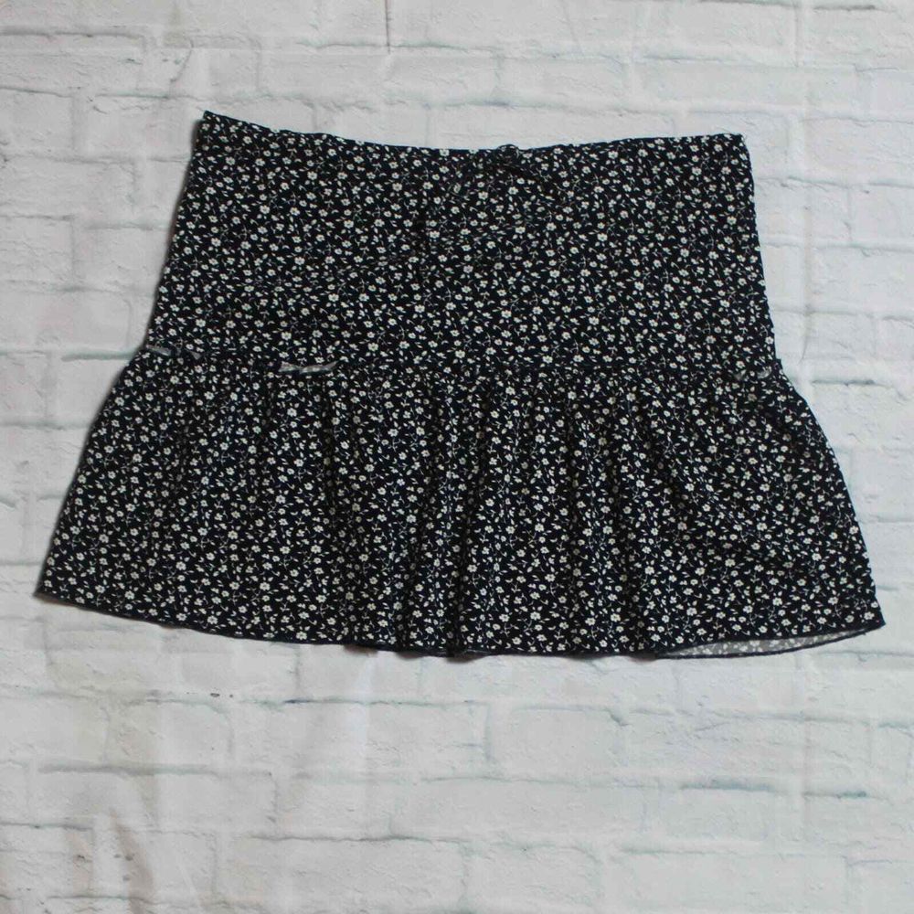 Brandy Melville - Navy Pull-On Tie Floral Print Kenzo Skirt‎ - One Size